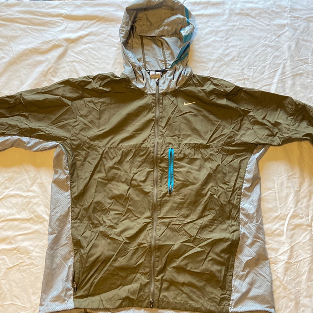 Nike running windbreaker w/ hood XL